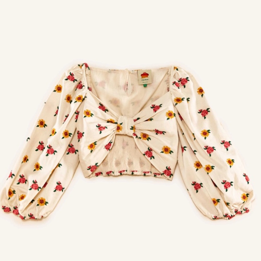 FARM RIO Mixed Cross Stitch Flowers
Crop Top size large